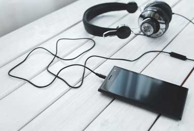 4胜1平仍下课！卡里克被豪门算死，图赫尔才是曼联那枚止痛药